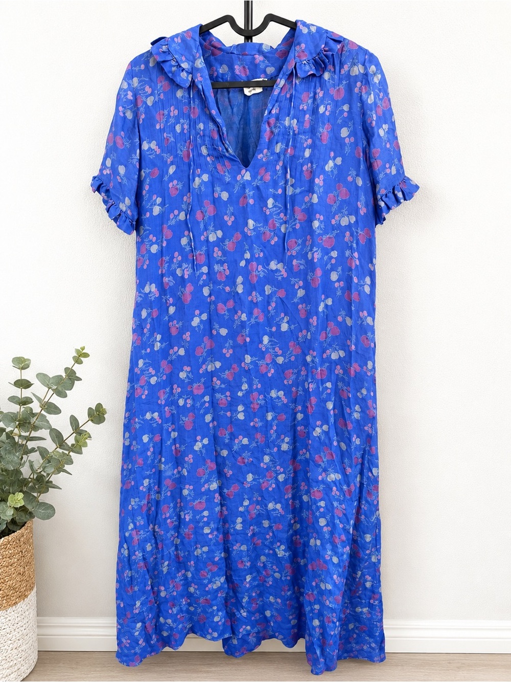 100% Silk Vintage Anna Weatherley Washington Blue Belle Floral Midi Mimi Dress